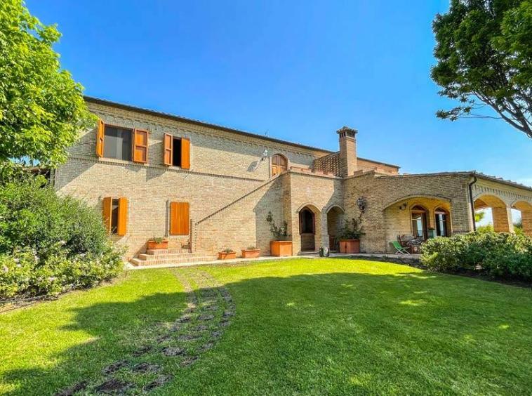 Farmhouse Marche Italy Montegranaro