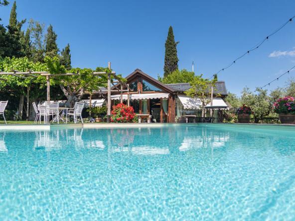 Tourist Accomodation Cartoceto Pesaro Marche Italy Luxury