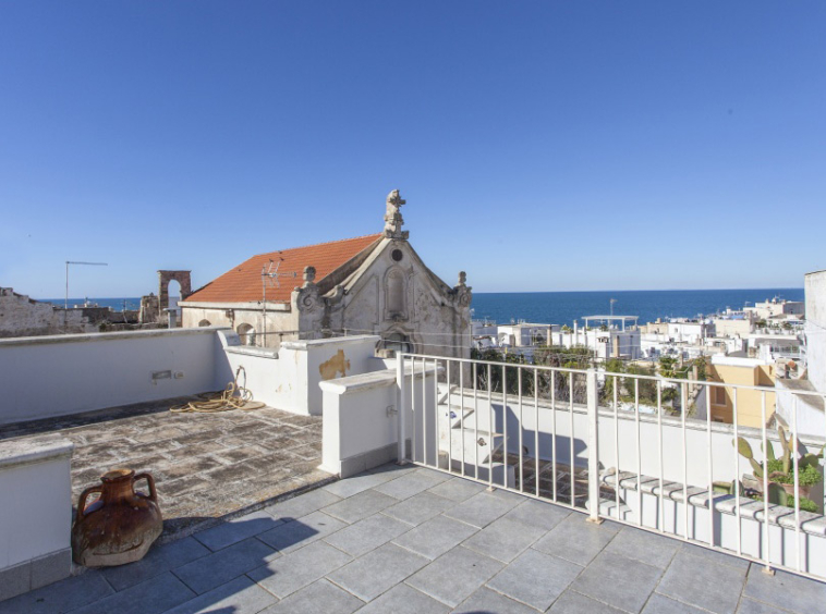 Townhouse Gallipoli Puglia Italy Seaview