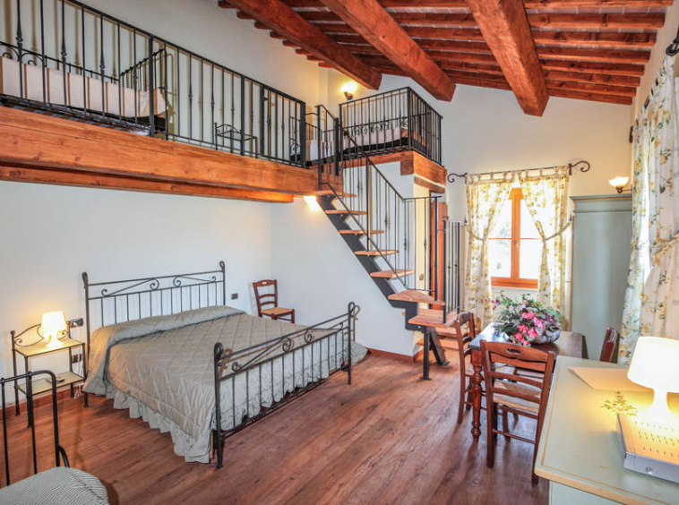 Farmhouse Fermignano Marche Italy
