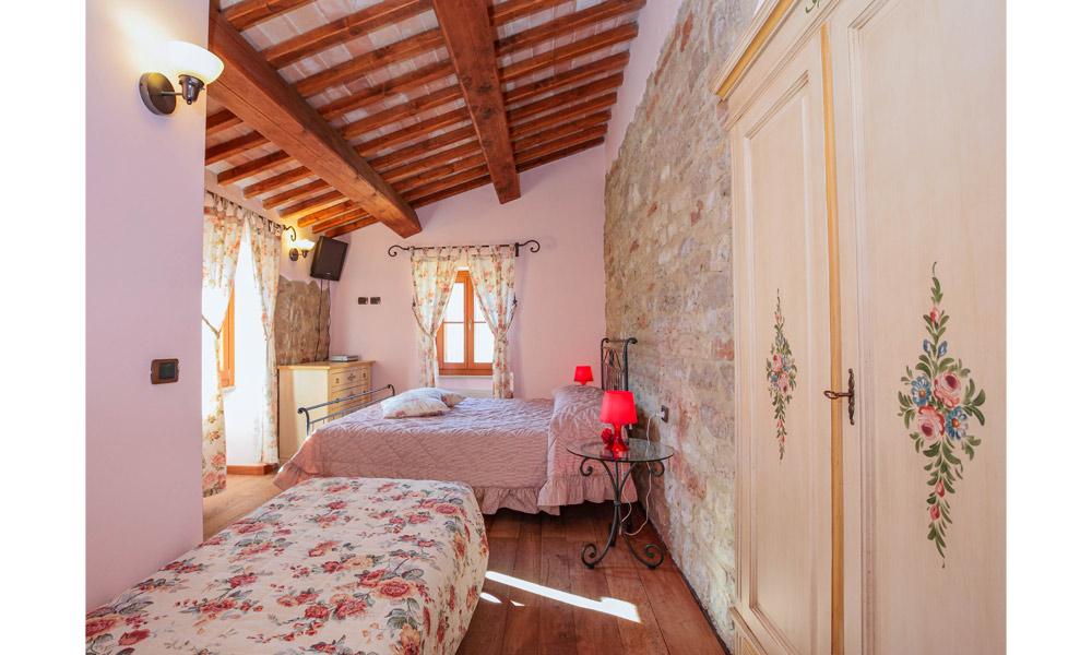 Farmhouse Fermignano Marche Italy