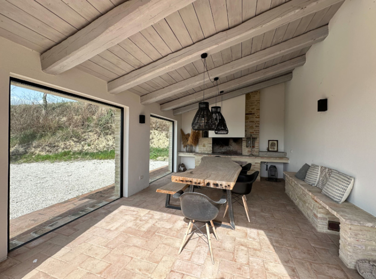 Villa Cartoceto Pesaro Marche Italy Pool Luxury