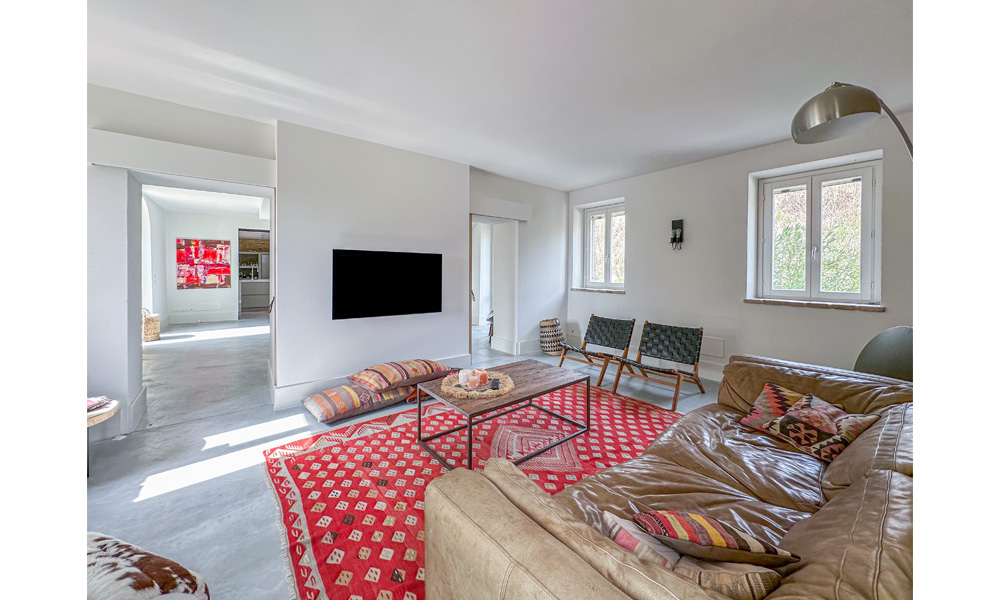 Villa Cartoceto Pesaro Marche Italy Pool Luxury