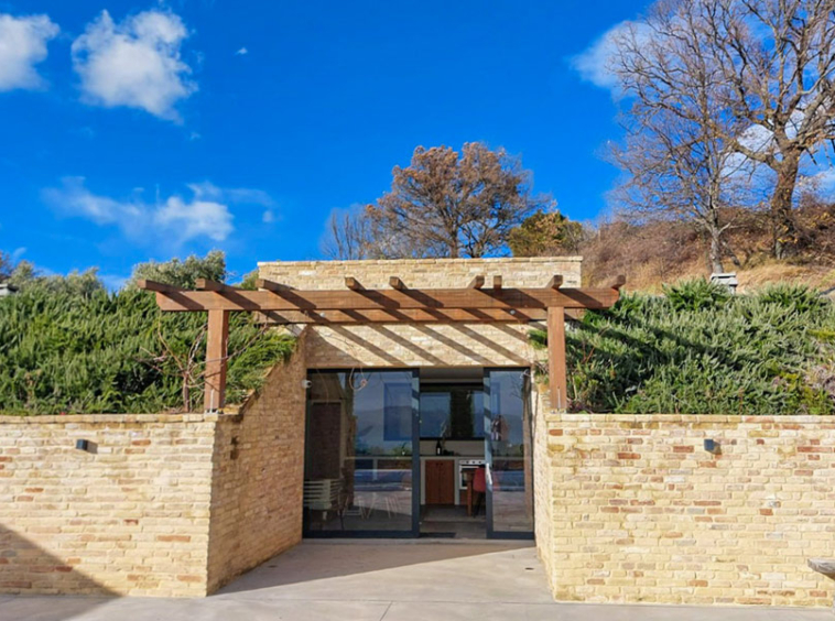 Villa Cartoceto Pesaro Marche Italy Pool Luxury
