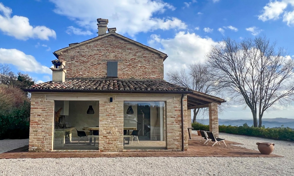Villa Cartoceto Pesaro Marche Italy Pool Luxury