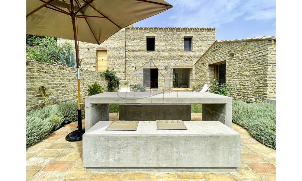 Luxury Farmhouse Marche Cupramontana Panorama Italy