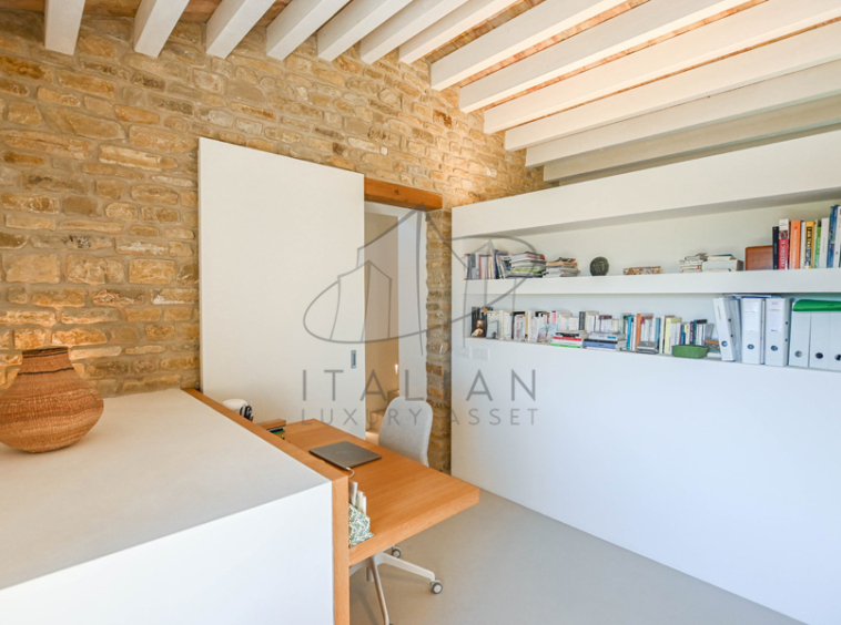 Luxury Farmhouse Marche Cupramontana Panorama Italy
