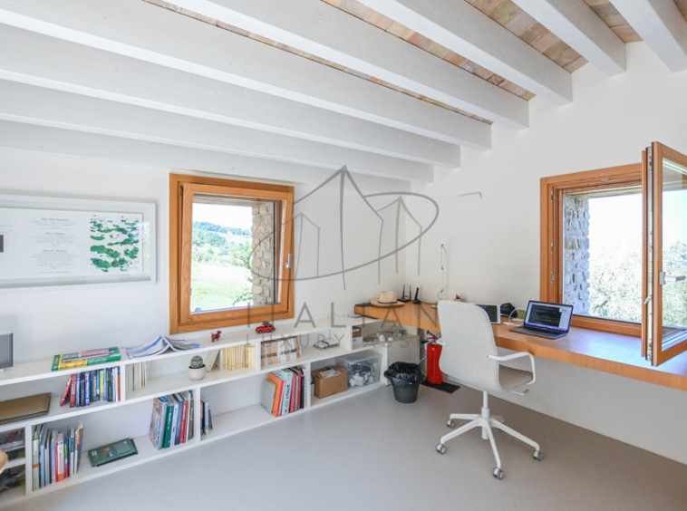 Luxury Farmhouse Marche Cupramontana Panorama Italy