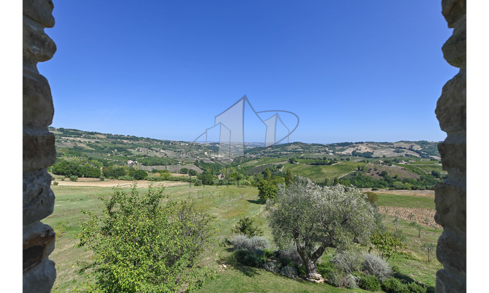 Luxury Farmhouse Marche Cupramontana Panorama Italy