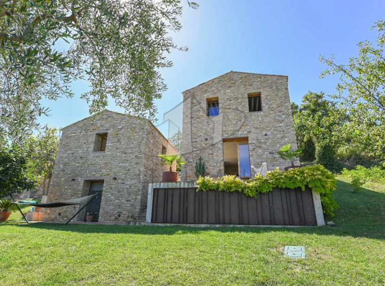 Luxury Farmhouse Marche Cupramontana Panorama Italy