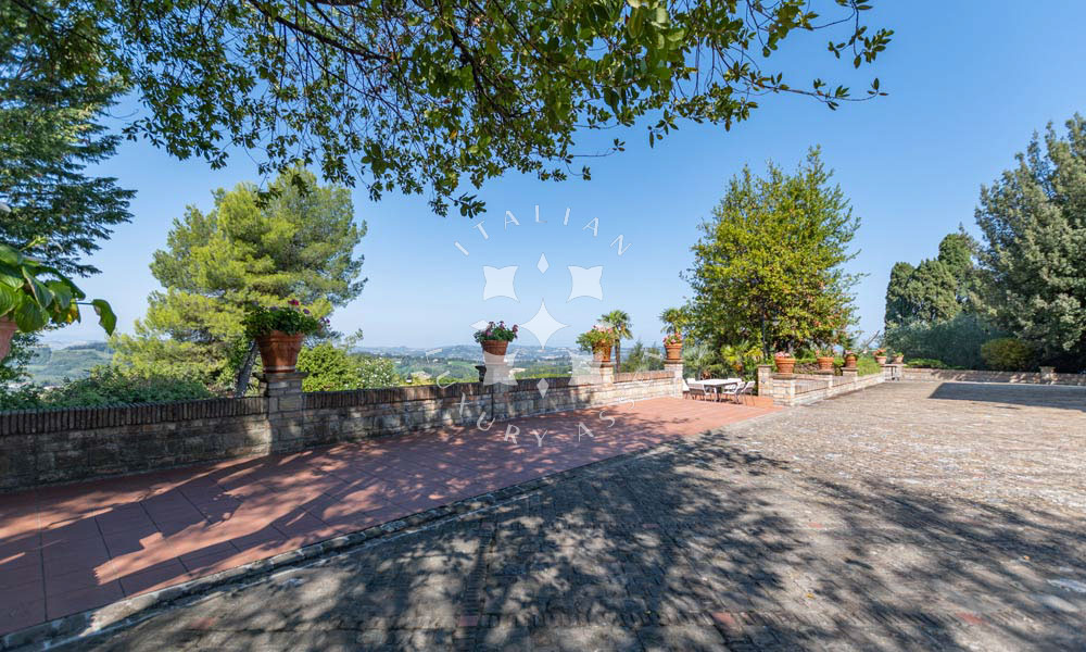 Villa Pesaro Marche Italy Luxury Seaview