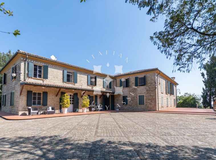 Villa Pesaro Marche Italy Luxury Seaview