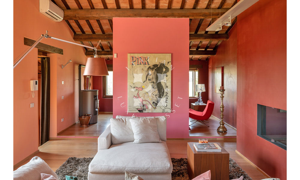 Villa Arcevia Marche Italy Luxury Panorama