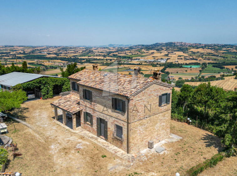 Farmhouse Montelupone Macerata Marche Italy Panorama