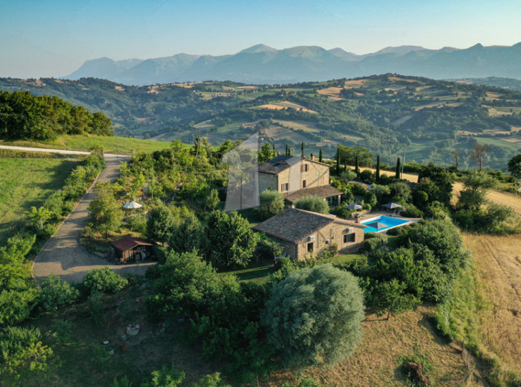 Farmhouse Sant Angelo In Pontano Marche Italy Pool