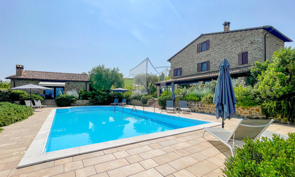 Farmhouse Sant Angelo In Pontano Marche Italy Pool