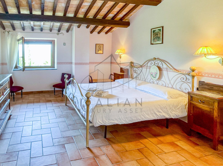 Farmhouse Sant Angelo In Pontano Marche Italy Pool