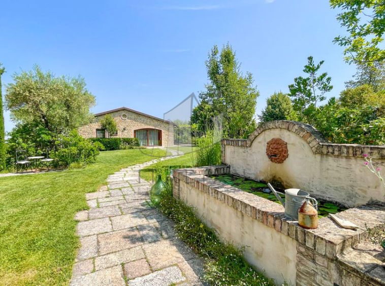 Farmhouse Sant Angelo In Pontano Marche Italy Pool