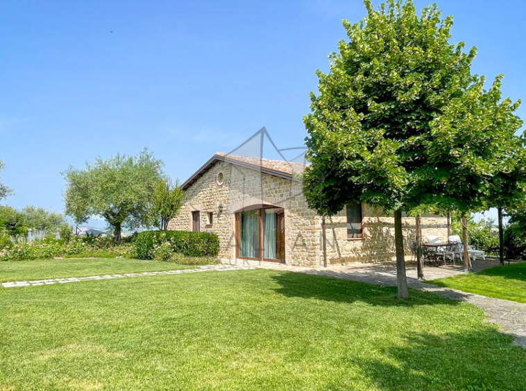 Farmhouse Sant Angelo In Pontano Marche Italy Pool