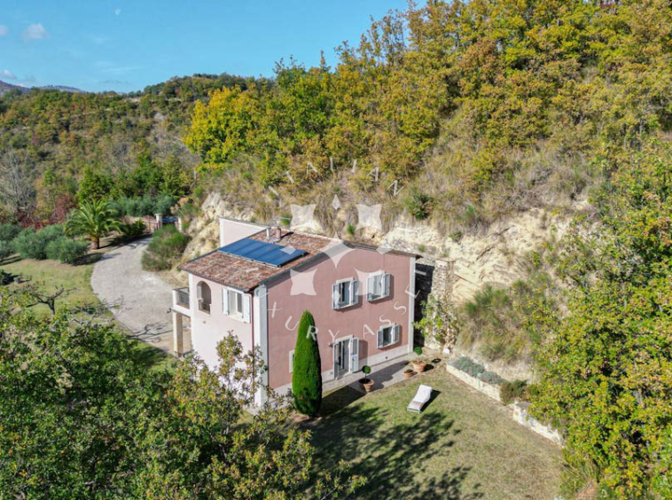 Villa Ascoli Piceno Marche Panorama Italy