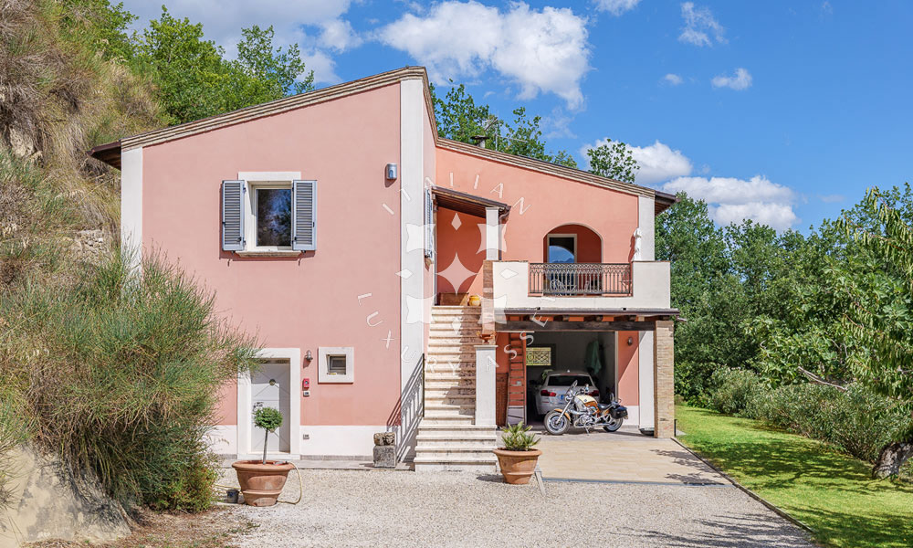 Villa Ascoli Piceno Marche Panorama Italy