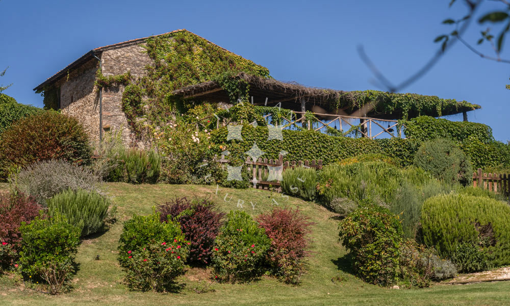 Country Estate Chiusdino Siena Tuscany Italy Pool