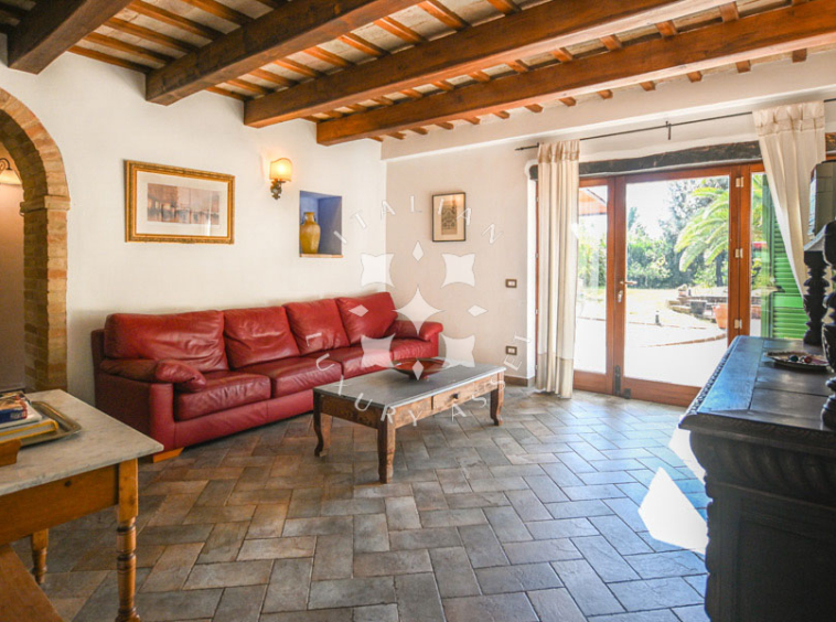 Agriturismo Ponzano Fermo Marche Pool Panorama
