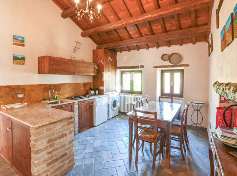 Agriturismo Ponzano Fermo Marche Pool Panorama