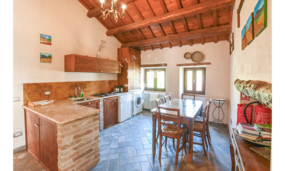 Agriturismo Ponzano Fermo Marche Pool Panorama