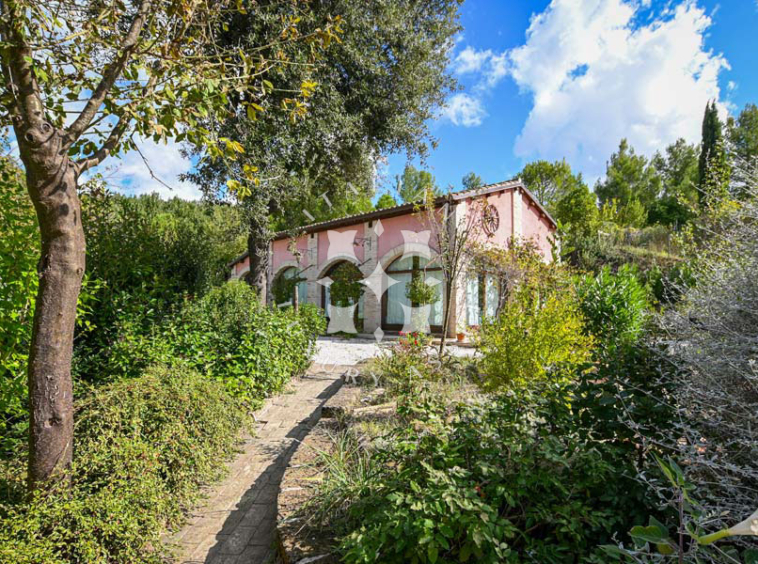 Agriturismo Ponzano Fermo Marche Pool Panorama