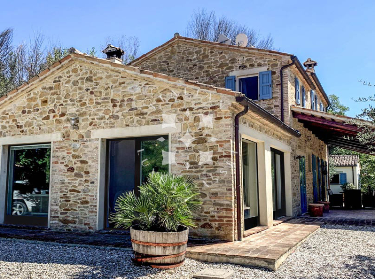 Farmhouse Mombaroccio Pesaro Marche Panorama